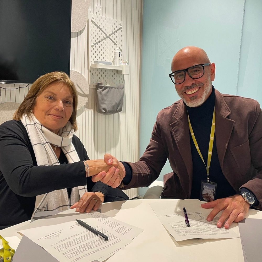 VetPartners España y la Fundación AURA firman un acuerdo para la inserción laboral de personas con discapacidad